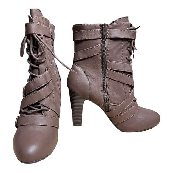 Womens New Dolce by mojo moxy 4" Heel Side Zip and Lace Up Faux Leather Boots - Picture 2 of 8